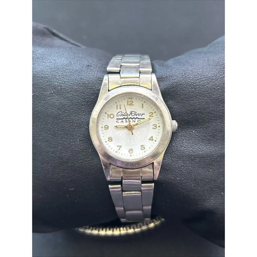Gila River Casino Silver Tone Women’s Quartz Watch